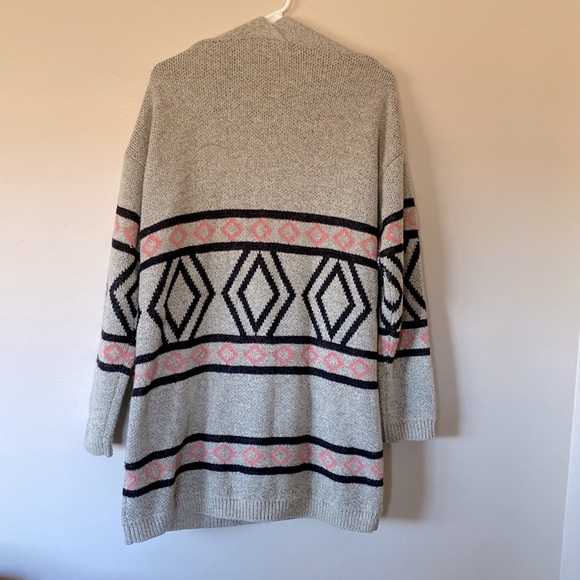 Aztec Print Cardigan Size Medium - Picture 2 of 3